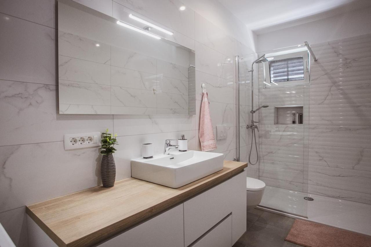Comfort Sea View Apartment ดูกีรัท ภายนอก รูปภาพ