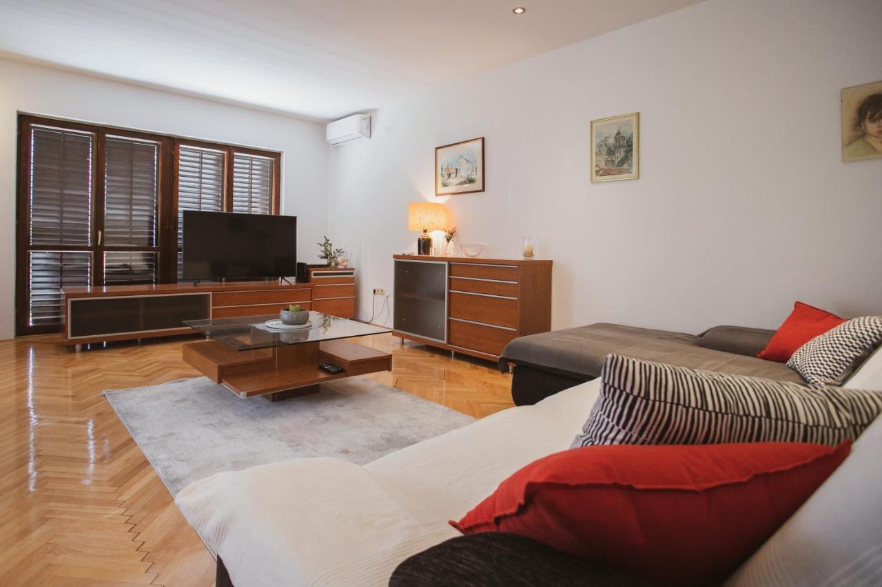 Comfort Sea View Apartment ดูกีรัท ภายนอก รูปภาพ